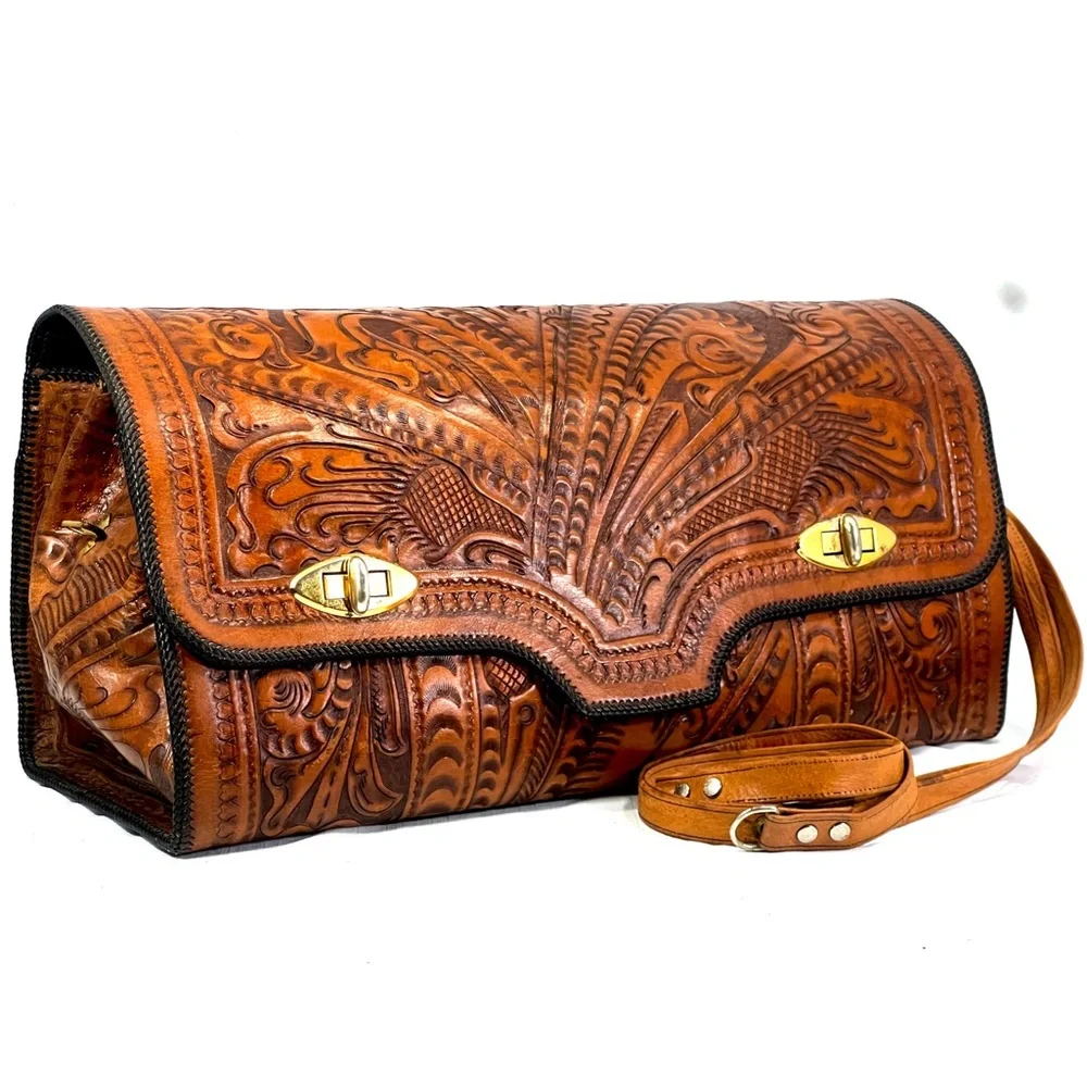 VINTAGE 1950’s | TOOLED LEATHER x-large briefcase
